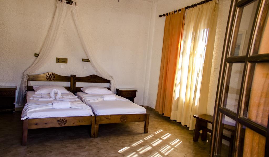Hesperia Hotel Karlovassi Rom bilde
