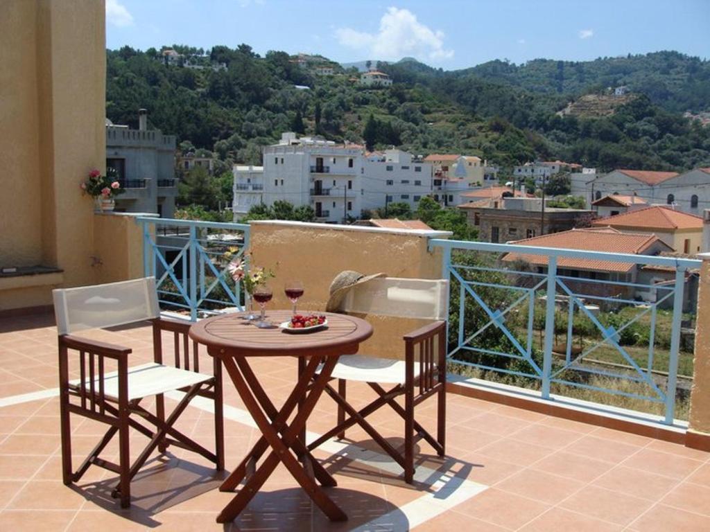 Hesperia Hotel Karlovassi Rom bilde